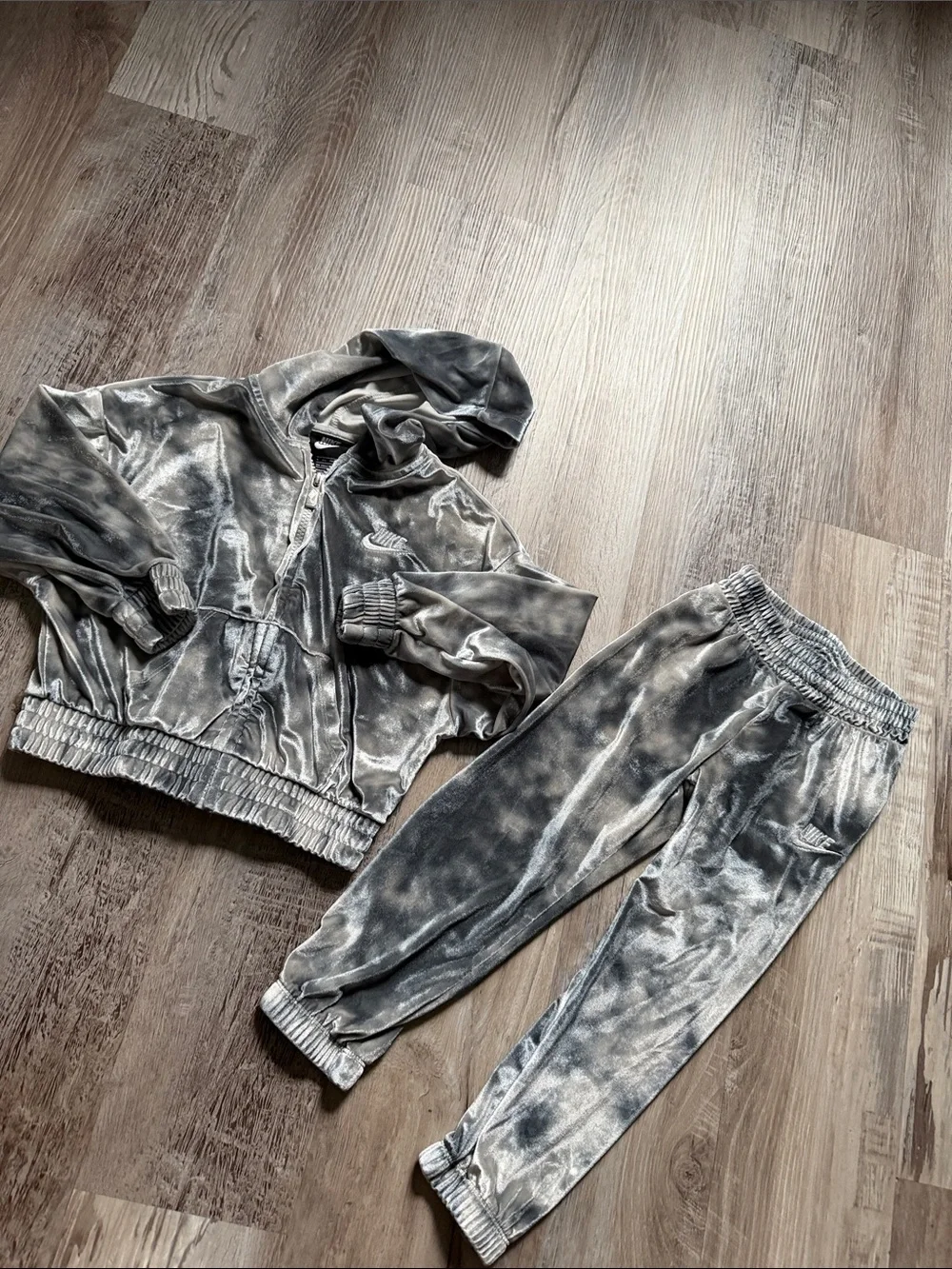 Nike Kids Velour Hoodie & Joggers Set - Gray Tie-Dye